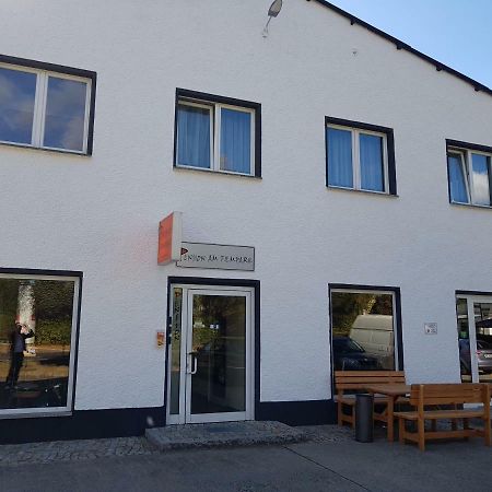 Pension am Filmpark Potsdam Bagian luar foto