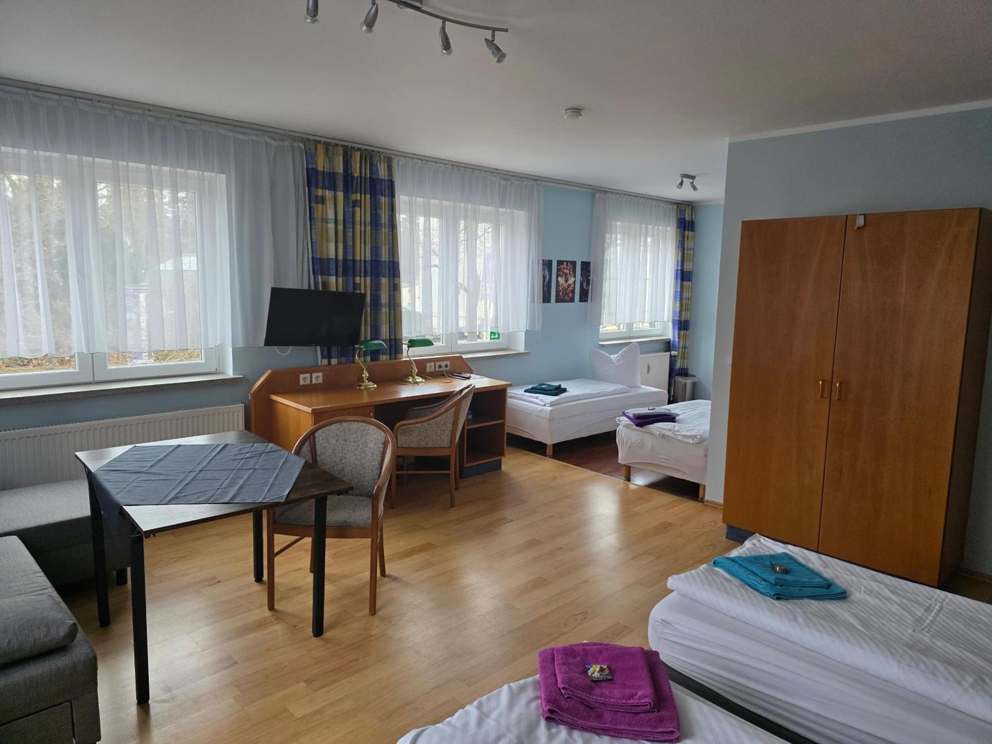 Pension am Filmpark Potsdam Bagian luar foto